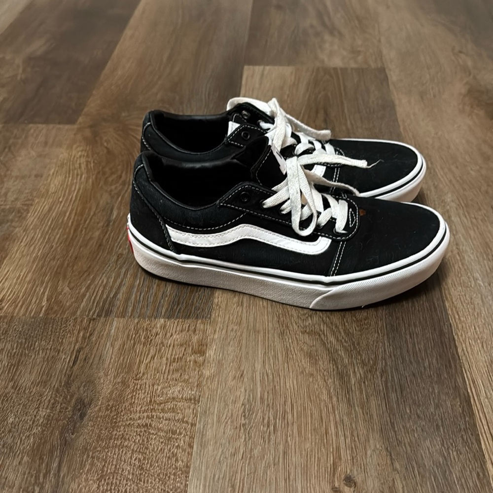 Size 5 kids black-and-white vans